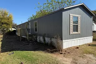 5421 Lake View Dr, Granbury, TX 76048 - Photo 13