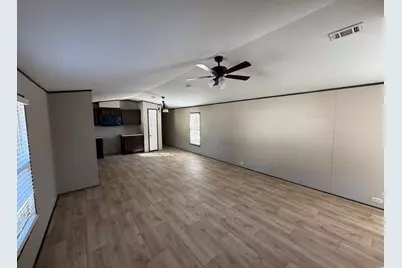 5421 Lake View Drive, Granbury, TX 76048 - Photo 11