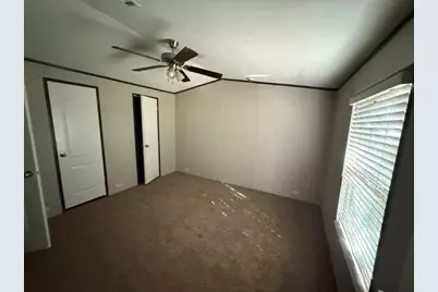 5421 Lake View Drive, Granbury, TX 76048 - Photo 5