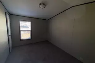 5421 Lake View Dr, Granbury, TX 76048 - Photo 9