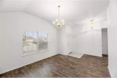10912 Fawn Valley Drive, Fort Worth, TX 76140 - Photo 11