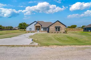 1013 Don Eve Ct, Azle, TX 76020 - Photo 3