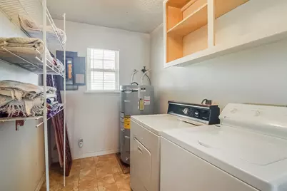 823 Saunders, Trenton, TX 75490 - Photo 23