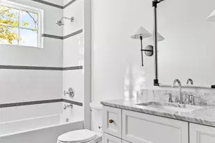 9826 Mixon Dr, Dallas, TX 75220 - Photo 31