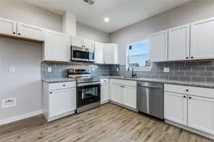 313 N Main St, Randolph, TX 75475 - Photo 9