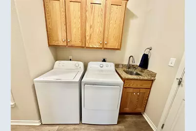 318 E 4th Street, Lindsay, TX 76250 - Photo 29