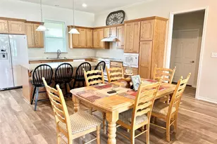 318 E 4th St, Lindsay, TX 76250 - Photo 3