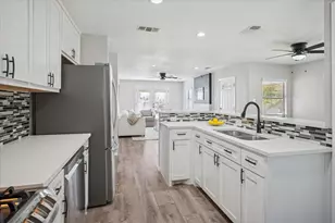 2717 El Tivoli Dr, Dallas, TX 75211 - Photo 17