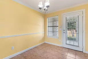 832 Beechcraft Ave, Grand Prairie, TX 75051 - Photo 23