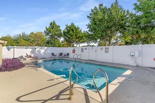 832 Beechcraft Ave, Grand Prairie, TX 75051 - Photo 35