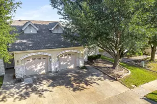 832 Beechcraft Ave, Grand Prairie, TX 75051 - Photo 31