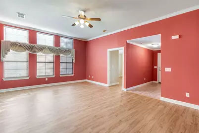 832 Beechcraft Avenue, Grand Prairie, TX 75051 - Photo 5