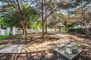 832 Beechcraft Ave, Grand Prairie, TX 75051 - Photo 39