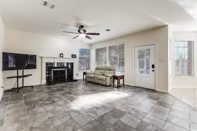 4502 Amanda Court, Rowlett, TX 75088 - Photo 5