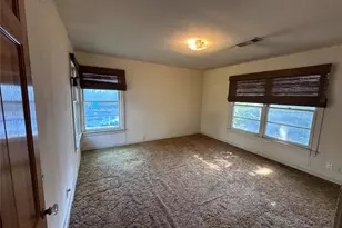 1014 Hillcrest St, Denton, TX 76201 - Photo 9