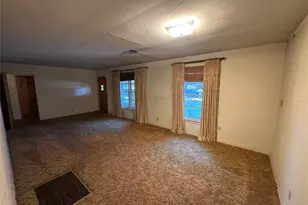 1014 Hillcrest St, Denton, TX 76201 - Photo 7