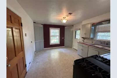 1014 Hillcrest Street, Denton, TX 76201 - Photo 3