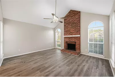 1346 Overlook Drive, Lewisville, TX 75067 - Photo 3