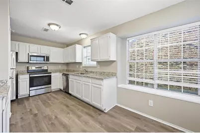 1346 Overlook Drive, Lewisville, TX 75067 - Photo 13