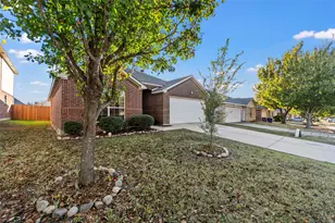 1109 Caroline Dr, Princeton, TX 75407 - Photo 5