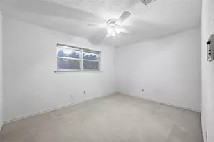 904 Shelley Dr, Arlington, TX 76012 - Photo 29