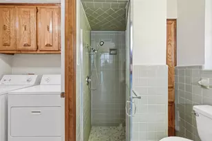 904 Shelley Dr, Arlington, TX 76012 - Photo 33