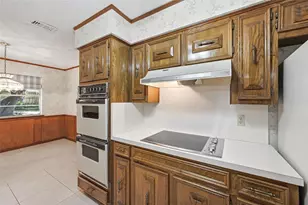 904 Shelley Dr, Arlington, TX 76012 - Photo 13