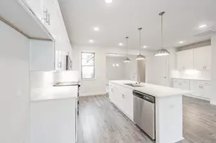 9709 Thorncrown Ln, Fort Worth, TX 76179 - Photo 9