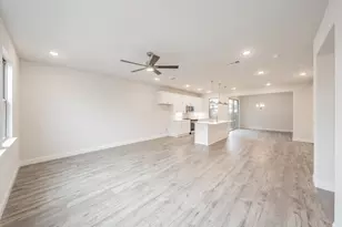 9709 Thorncrown Ln, Fort Worth, TX 76179 - Photo 3