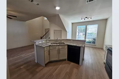 393 Ivan Drive, Lewisville, TX 75067 - Photo 7