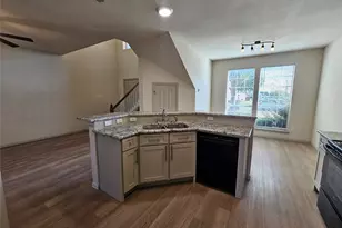 393 Ivan Dr, Lewisville, TX 75067 - Photo 7