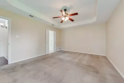 132 Hedgerow Lane, Lewisville, TX 75057 - Photo 17