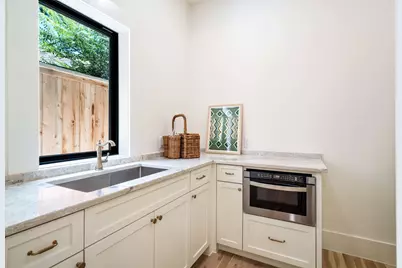 5836 Kenwood Avenue, Dallas, TX 75206 - Photo 23