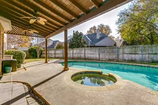 2704 River Forest Ct, Bedford, TX 76021 - Photo 23