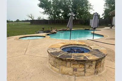 209 E Meadows Street, Saint Jo, TX 76265 - Photo 17