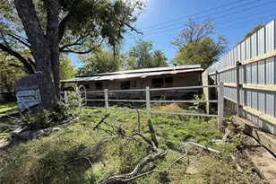 3203 NW 33rd St, Fort Worth, TX 76106 - Photo 5