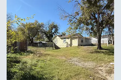 3203 NW 33rd Street, Fort Worth, TX 76106 - Photo 9