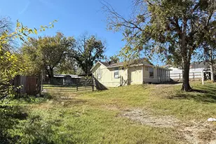 3203 NW 33rd St, Fort Worth, TX 76106 - Photo 9