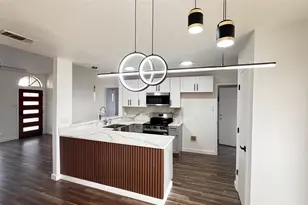 1116 Cresthaven Dr, Lancaster, TX 75134 - Photo 3