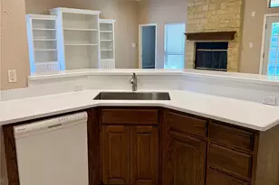 106 Wellington Ct, Waxahachie, TX 75165 - Photo 9