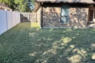 106 Wellington Ct, Waxahachie, TX 75165 - Photo 29