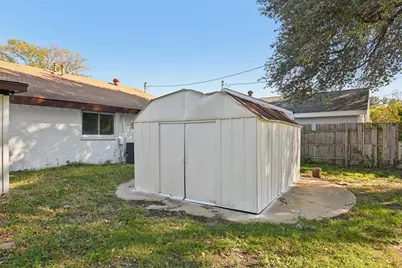 109 Harper Court, Grand Prairie, TX 75051 - Photo 35