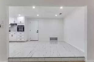 7012 Trimble Dr, Fort Worth, TX 76134 - Photo 9