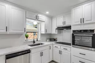 7012 Trimble Dr, Fort Worth, TX 76134 - Photo 11