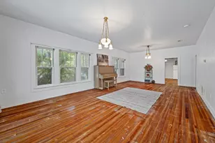 817 W Long St, Stephenville, TX 76401 - Photo 23