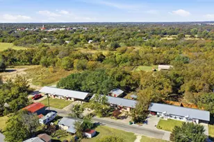 631 Coleman St, Stephenville, TX 76401 - Photo 31