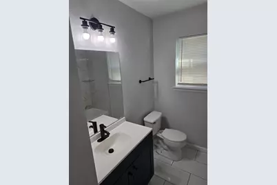 3005 Farrell Lane, Fort Worth, TX 76119 - Photo 11