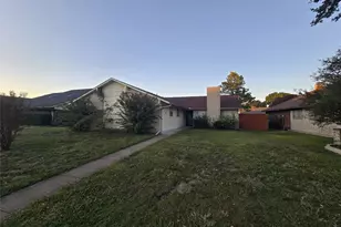 1813 Eastfield Dr, Richardson, TX 75081 - Photo 1