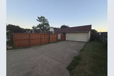 1813 Eastfield Drive, Richardson, TX 75081 - Photo 23