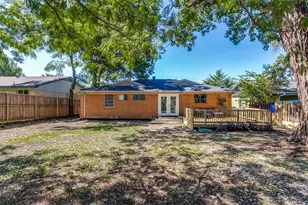 8829 Clearwater Dr, Dallas, TX 75243 - Photo 23